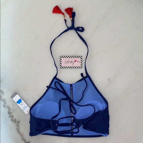 🌊Embroidered High Neck Bikini Top - Picture 7 of 8